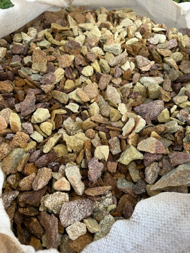 Златолит персиковый декоративная каменная крошка купить в Сыктывкаре