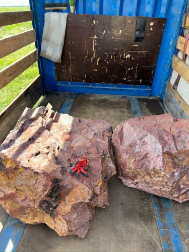 Ландшафтные глыбы красно-фиолетовые 200-1000 килограмм купить в Сыктывкаре