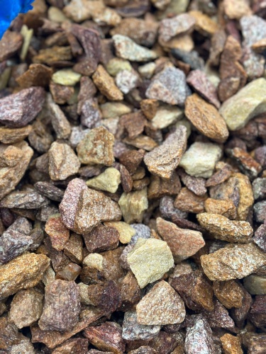 Златолит персиковый декоративная каменная крошка купить в Сыктывкаре