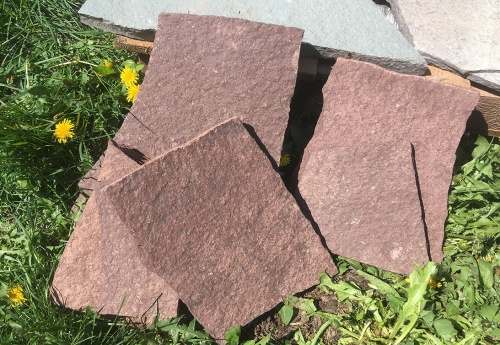 Плитняк лемезит бордовый для цоколя 1,5-2 см купить в Сыктывкаре