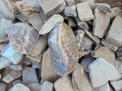 Златолит жёлтый, жёлто-зелёный глыбки и валуны для ланшафтного дизайна купить в Сыктывкаре