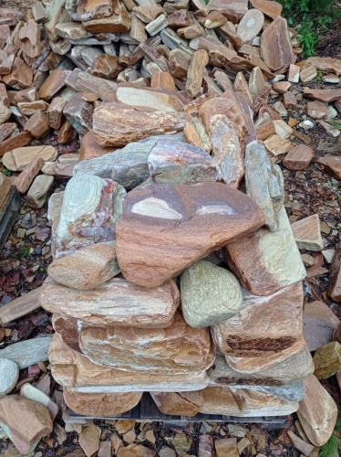 Златолит жёлтый, жёлто-зелёный глыбки и валуны для ланшафтного дизайна купить в Сыктывкаре