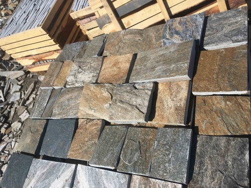 Плитка пилёная златолит Уральский для цоколя, отмостки купить в Сыктывкаре