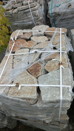 Плитняк галтованный гранитный для ландшафтного дизайна купить в Сыктывкаре