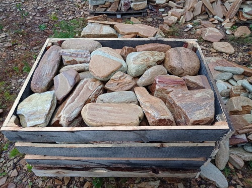 Златолит жёлтый, жёлто-зелёный глыбки и валуны для ланшафтного дизайна купить в Сыктывкаре