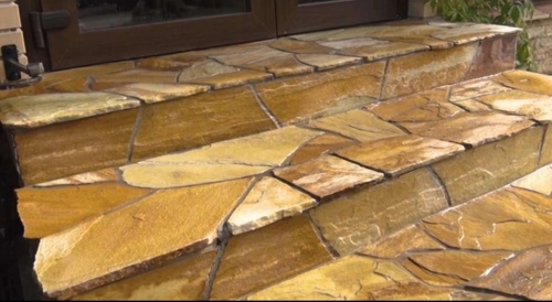 Плитняк златолит жёлтый золотистый для отмостки купить в Сыктывкаре