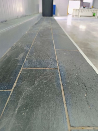 Плитка чёрная из натурального камня фасадная 30 см * 5 см, толщина 7 мм -30 мм купить в Сыктывкаре