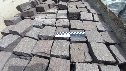 Лемезит колотая брусчатка 10 * 10 см. для парковки купить в Сыктывкаре
